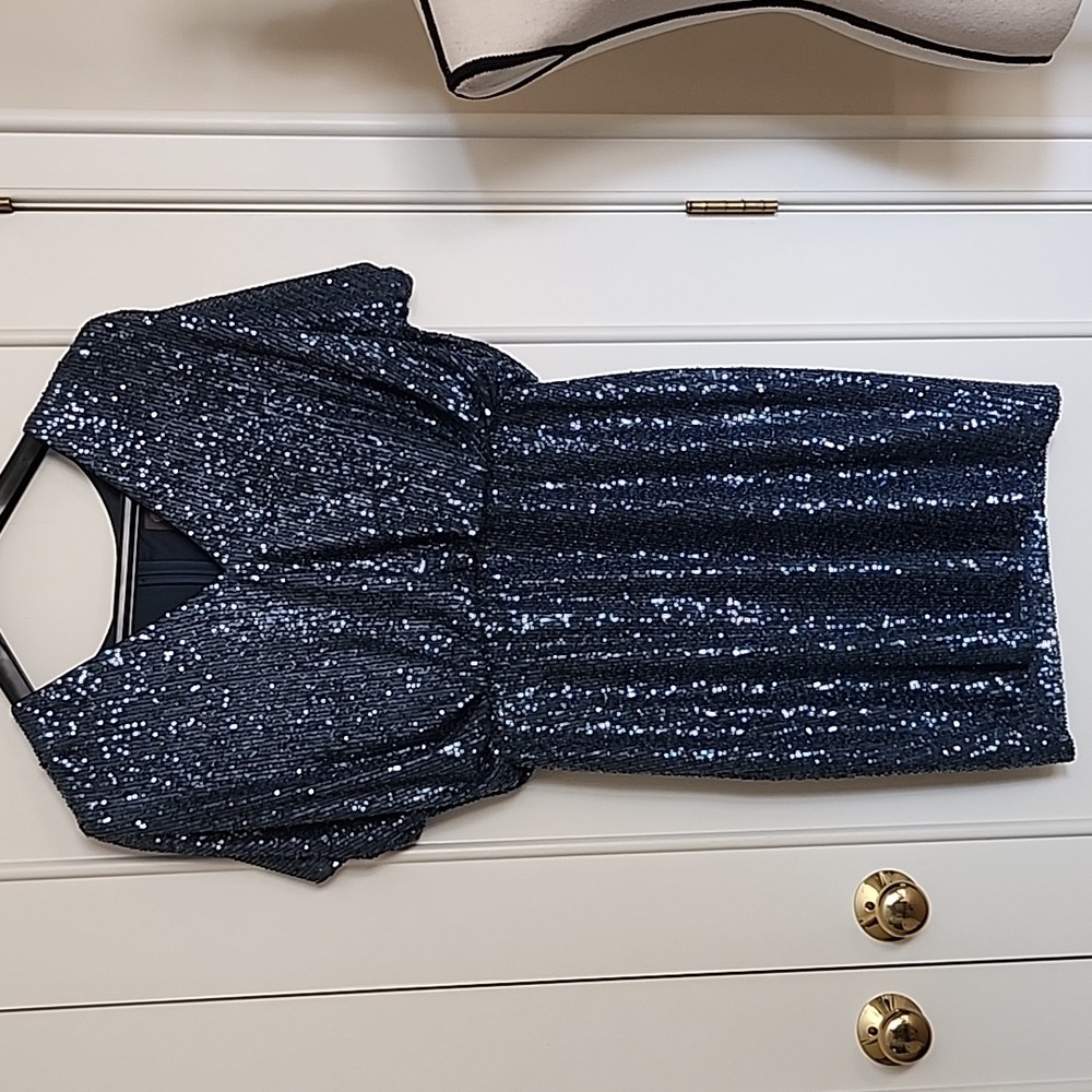 Beautiful blue Vince Camuto sequin dress. - Picture 4 of 6